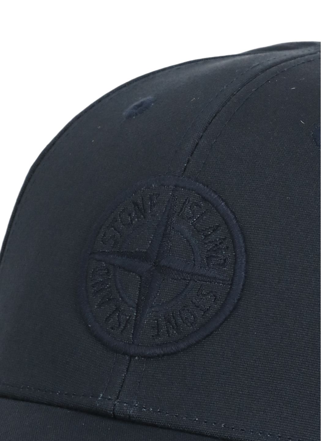 Baseball cap with logo